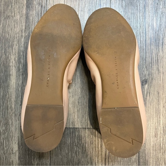 Charles & Keith Ruched Nude Leather Ballerina Flats Slip On Shoes TanSize 6 - Picture 9 of 11